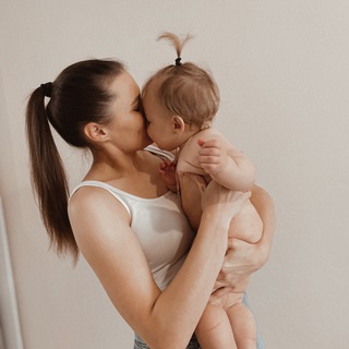 Логотип телеграм канала @viku_laa — Viku_lya