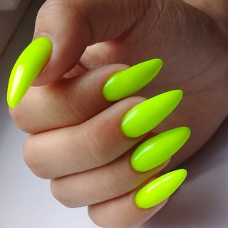 Логотип телеграм канала @vipmanik — Маникюр для нереалок🙈