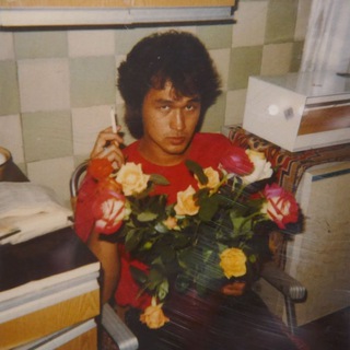 Логотип телеграм канала @vitya_tsoy_best — дети проходных дворов🎞