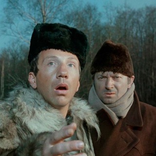 Логотип телеграм канала @vkinotut — V кино 🎞️