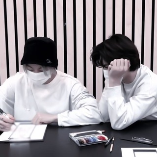 Логотип телеграм канала @vkookfanfic — 🔭 𝒗𝒌𝒐𝒐𝒌 𝒇𝒂𝒏𝒇𝒊𝒄𝒔.