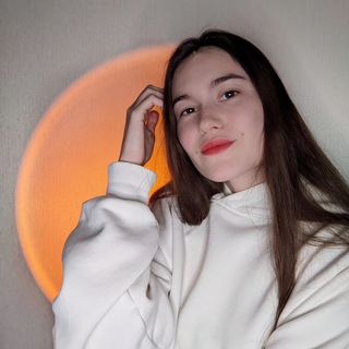 Логотип телеграм канала @vlada_khv — VLADA | о чём-то и про что-то