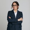 Логотип телеграм канала @vorukova_madina — Ворукова Мадина. Канал о бизнесе и праве