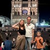Логотип телеграм канала @vparizh_iz_astrakhani — А в Париж! Переезд во Францию