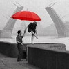 Логотип телеграм канала @vpechatlitelnaya — В бадлоне по парадным