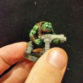 Логотип телеграм канала @warhammerhomoeblya — Вархаммер и гомоебля