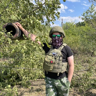 Логотип телеграм канала @warinmyeyes — Война Глазами Журналиста