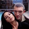 Логотип телеграм канала @weareornot — мы?(вопрос лишний)