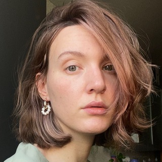 Логотип телеграм канала @whymatilda — почему матильда?