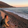 Логотип телеграм канала @wideandfar — широко и глубоко