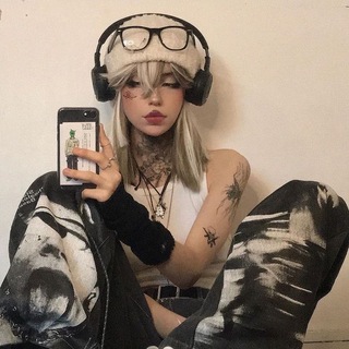 Логотип телеграм канала @wildberries_y2kk — @wildberries_y2kk