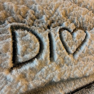 Логотип телеграм канала @withlovedi — diana пишет…