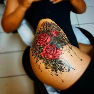 Логотип телеграм канала @womantattoos — Девушка с рисунком