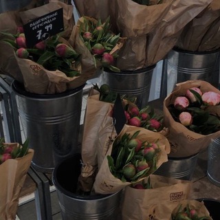 Логотип телеграм канала @wowveshi — вау вещи