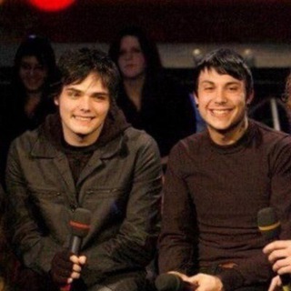 Логотип телеграм канала @xuixuixuixuiv — rocker🎸family