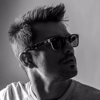 Логотип телеграм канала @y_vozniuk — Yaroslav Vozniuk 🇺🇦