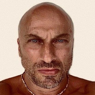 Логотип телеграм канала @ya_ebus — Какая-то дичь