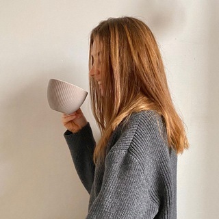 Логотип телеграм канала @yaem_inekrasneu — em_inekrasneu • просто про еду
