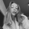 Логотип телеграм канала @yakarnova — одна из рода Юлиев