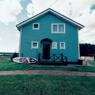 Логотип телеграм канала @yalkalaru — Ялкала - Гостевые дома у озера СПб