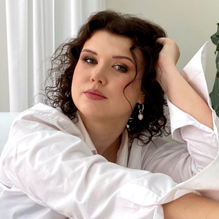 Логотип телеграм канала @yana_shishkunova — По душам с Шишкуновой