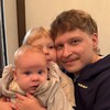 Логотип телеграм канала @yanins_hub — Как дела у Янина?