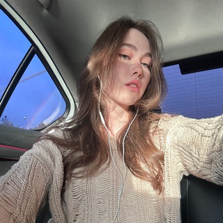 Логотип телеграм канала @yatosyabosya — так называемая Карина Шпак