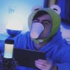 Логотип телеграм канала @yavanechay — явный bread