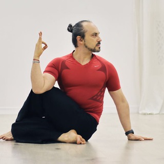 Логотип телеграм канала @yoga_sadhana — Йога с Александром Таишевым