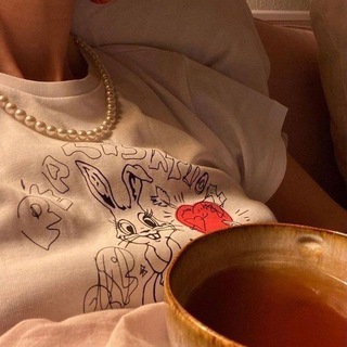 Логотип телеграм канала @youarecutie — сёрф панк