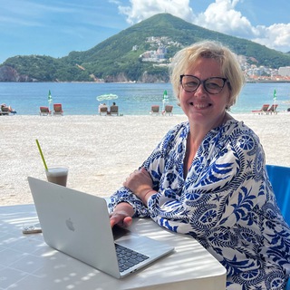 Логотип телеграм канала @youareislands — Юлия ISLANDS 🌍 ваш турагент - о путешествиях и жизни