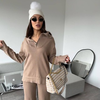 Логотип телеграм канала @your_lookoftheday — ᴸᴼᴼᴷ ᴮᵞ ♛ 𝕆𝕟𝕖𝕝𝕦𝕩𝕪𝕓𝕦𝕥𝕚𝕜 ♛