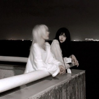 Логотип телеграм канала @yourdeadfriendd — любовь в человеческом облике.