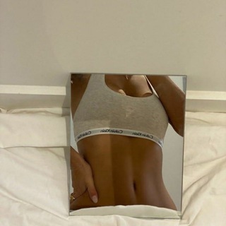 Логотип телеграм канала @yourfashionfirst — your fashion