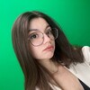 Логотип телеграм канала @yulya10litra — (не)диванные критики | Литература ЕГЭ 2024