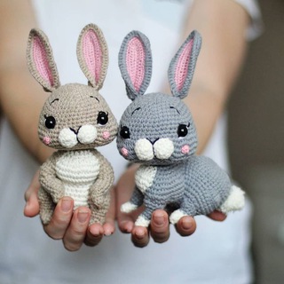Логотип телеграм канала @zaitsi_amigurumi — Зайцы Амигуруми