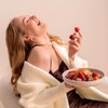 Логотип телеграм канала @zakulisie_annet — annet_pomozova