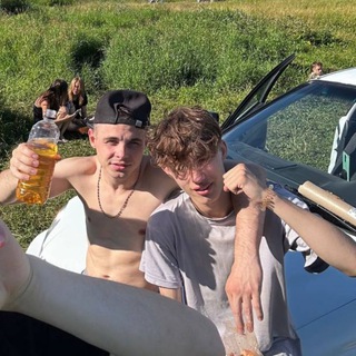 Логотип телеграм канала @zalupa_huina — кустазавр