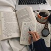 Логотип телеграм канала @zapiski_pisatelnici — Записки забытой писательницы 📚