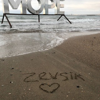 Логотип телеграм канала @zevvsik2kd — зевсик.2kd туда сюда