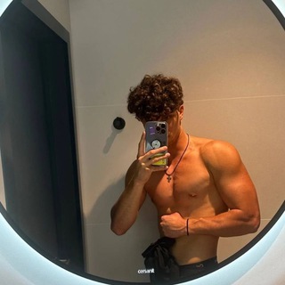 Логотип телеграм канала @zhenyalizogub — Женя Лизогуб