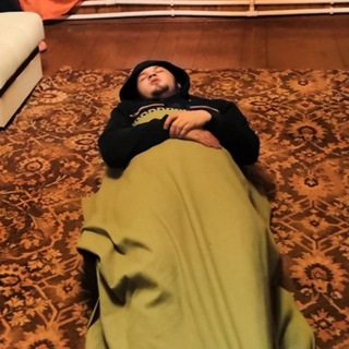 Логотип телеграм канала @zhognespit — Жог не спит