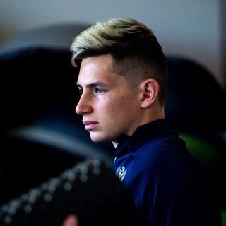 Логотип телеграм канала @zinaaa17 — Zina17
