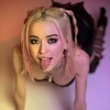 Логотип телеграм канала @znamenitosti_m — Сливы знаменитостей🤤