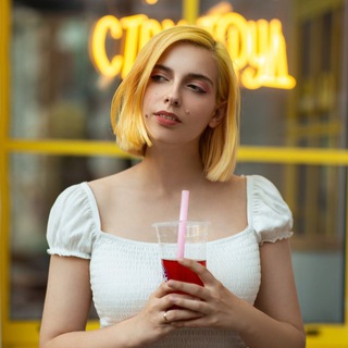 Логотип телеграм канала @zukomiw — Фотографиня Ирэн💛🤪(Zukomi)
