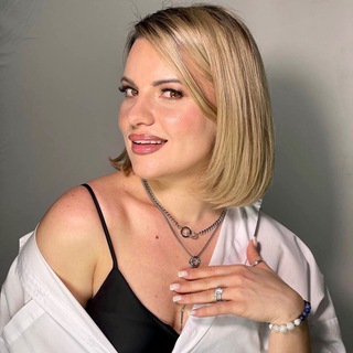 Логотип телеграм канала @zvereva_aleksandra — Александра Зверева ✨